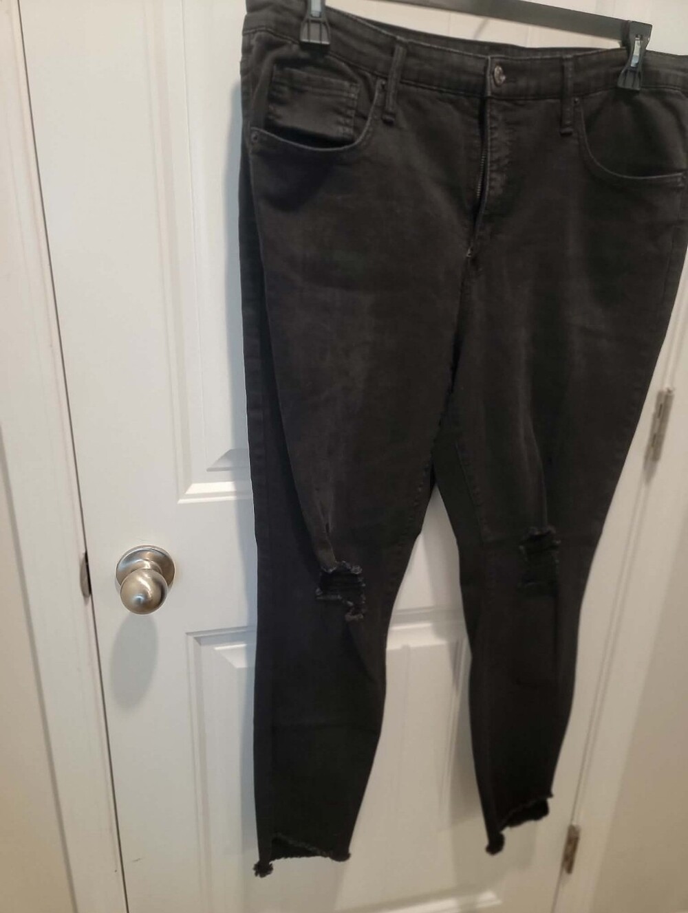 Wild Fable Plus Sz 16W Black Distressed High-Rise Skinny w/Raw Hem 29" Inseam